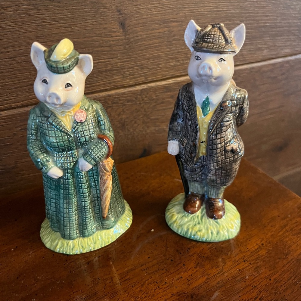 Figurines